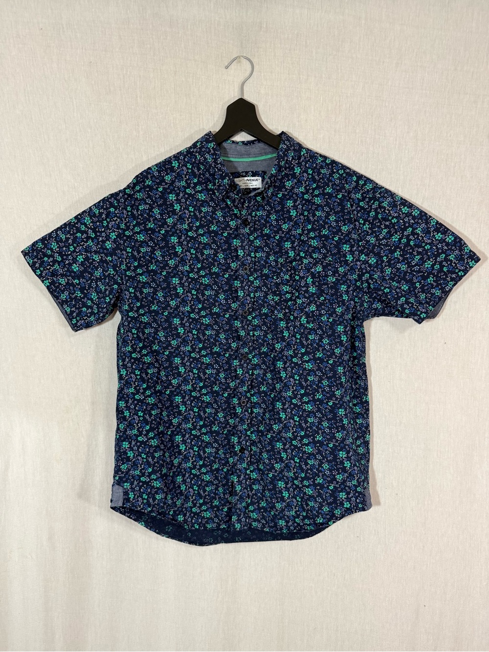 Eighth Avenue L Men's 100% Navy Floral Short-Sleeve Button-Up Shirt
